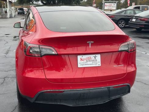 Used 2022 Tesla Model Y Long Range image 7