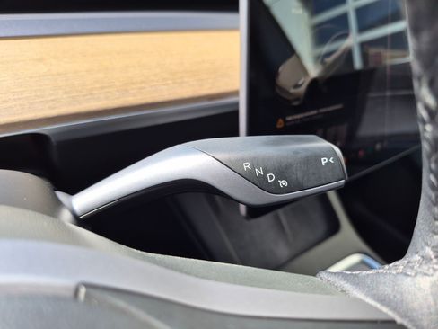 Used 2021 Tesla Model Y Performance AWD/4WD image 24