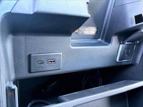 Used 2025 Chevrolet Silverado 1500 LT RWD image 26