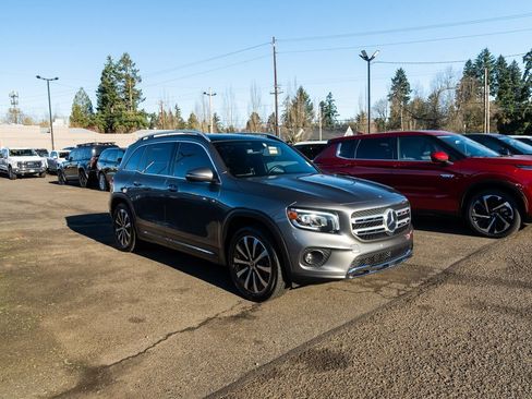 Used 2023 Mercedes-Benz GLB 250 4MATIC image 28