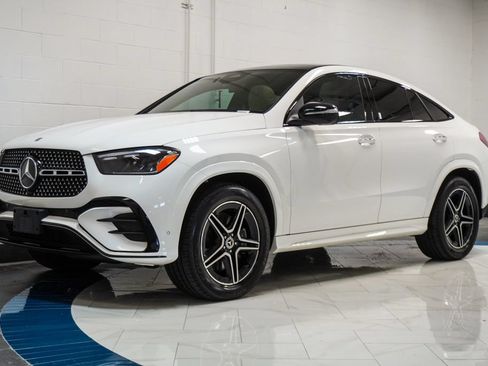 Used 2025 Mercedes-Benz GLE 450 4MATIC Coupe w/ Night Package image 4