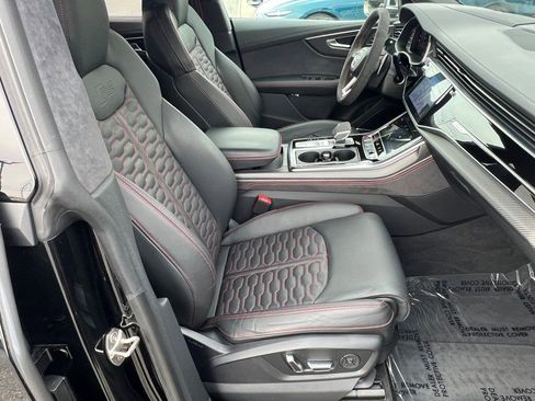 Certified 2024 Audi RS Q8 image 13