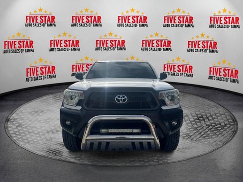 Used 2015 Toyota Tacoma PreRunner w/ Convenience Package RWD image 2