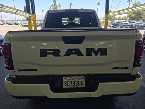 Used 2025 RAM 2500 Big Horn AWD/4WD image 5