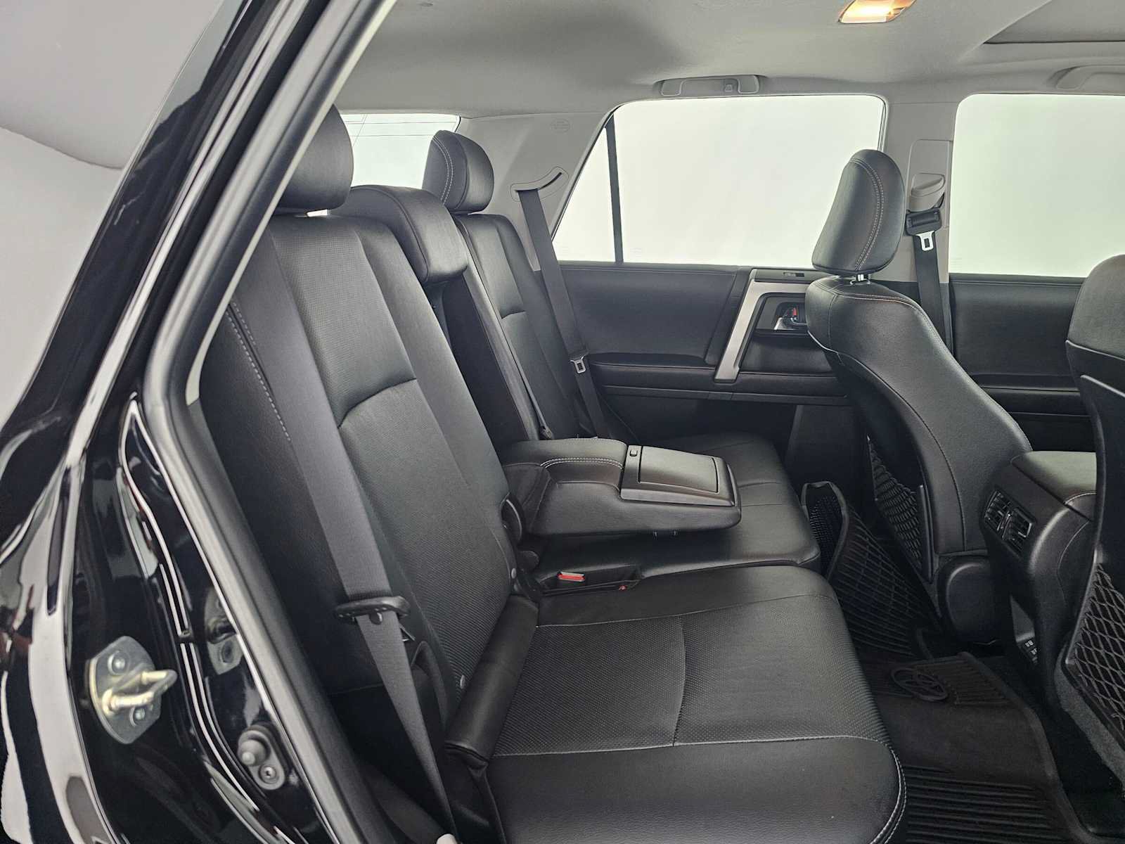 Used 2022 Toyota 4Runner Limited AWD/4WD image 12