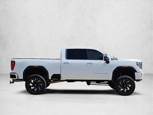 Used 2020 GMC Sierra 2500 Denali w/ Denali Ultimate Package AWD/4WD image 4
