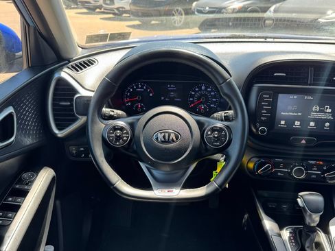 Used 2021 Kia Soul GT-Line FWD image 11