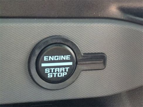 Certified 2023 Ford Bronco Black Diamond image 25