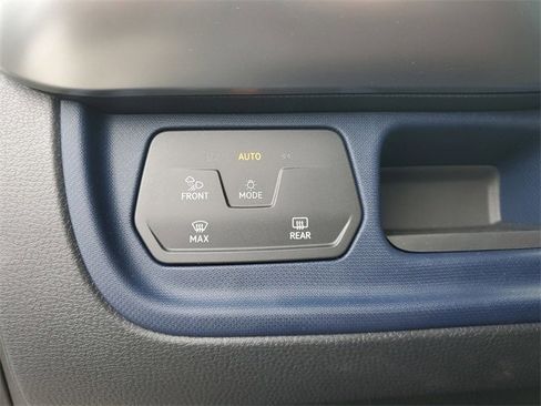 New 2025 Volkswagen ID. Buzz Pro S image 25