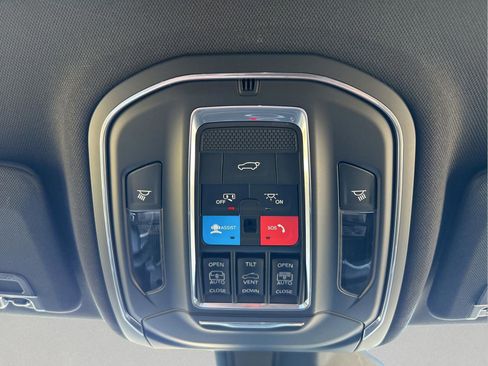 New 2026 Jeep Grand Cherokee L Limited RWD image 32