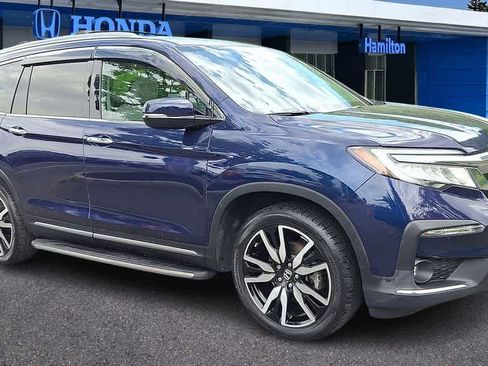 Used 2022 Honda Pilot Touring image 2
