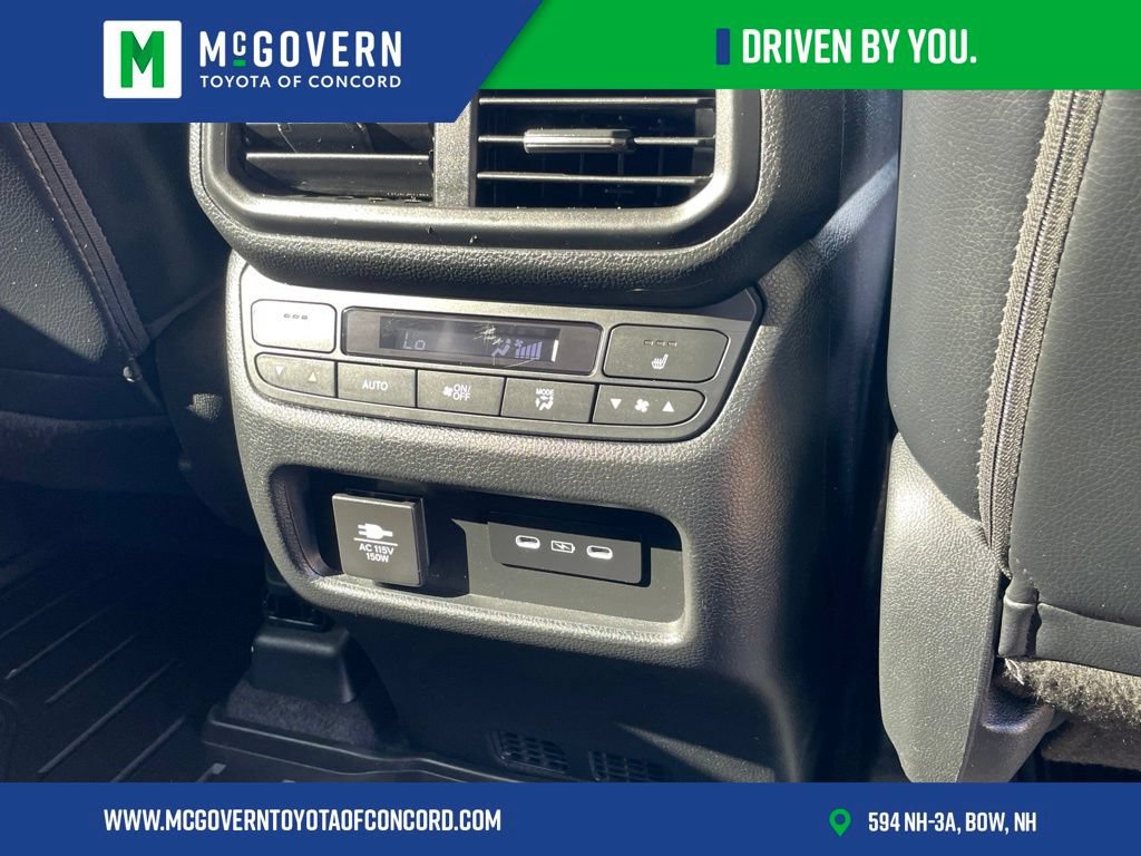 Used 2025 Honda Pilot Elite image 37