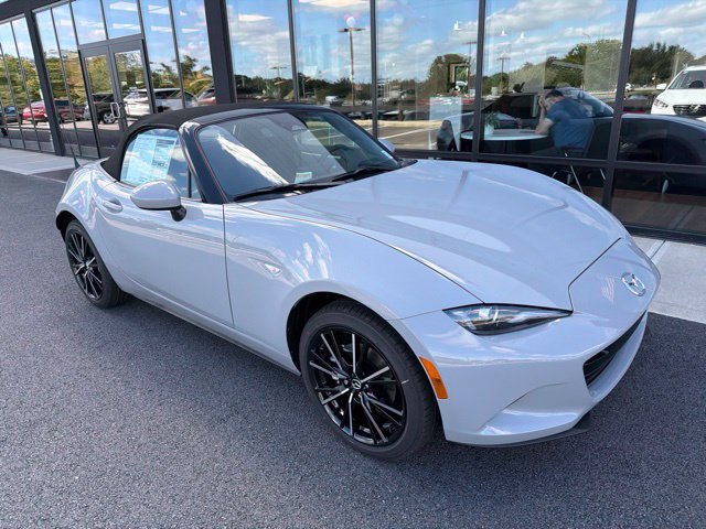 New 2026 MAZDA MX-5 Miata Grand Touring RWD image 1
