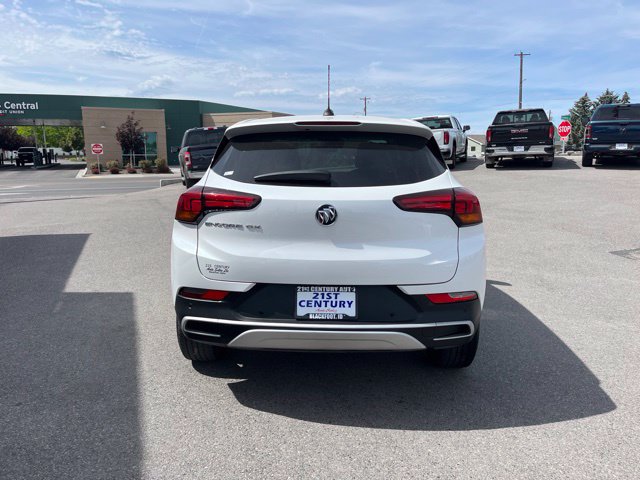 Used 2020 Buick Encore GX Preferred w/ Cold Weather Comfort Package FWD image 11