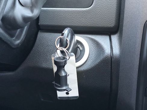 Used 2018 RAM 2500 Tradesman w/ Chrome Appearance Group image 30