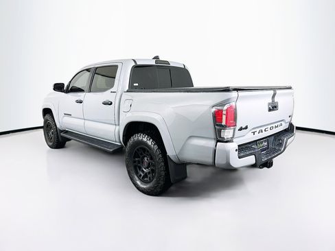 Used 2020 Toyota Tacoma Limited image 5