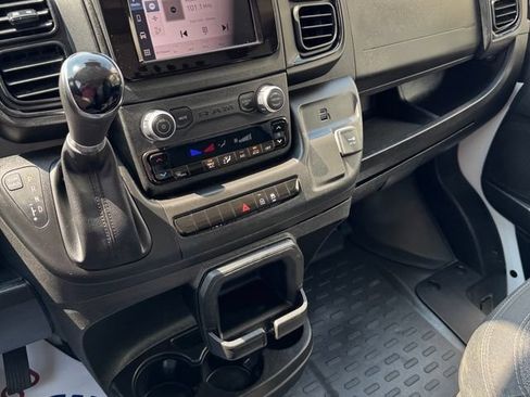 Used 2025 RAM ProMaster 2500 w/ U-Haul Equipment Group FWD image 18
