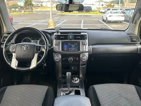 Used 2014 Toyota 4Runner SR5 image 12