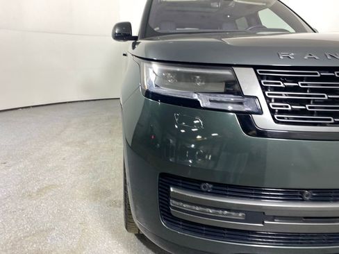 Used 2023 Land Rover Range Rover SE image 4