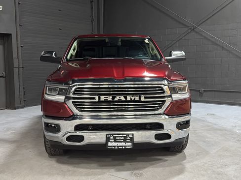 Used 2019 RAM 1500 Laramie AWD/4WD image 2