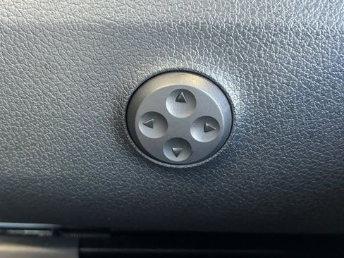 Certified 2025 Mercedes-Benz C 300 Sedan image 18