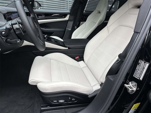 New 2026 Porsche Panamera image 5