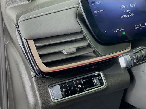 Used 2024 Buick Envision Sport Touring image 13