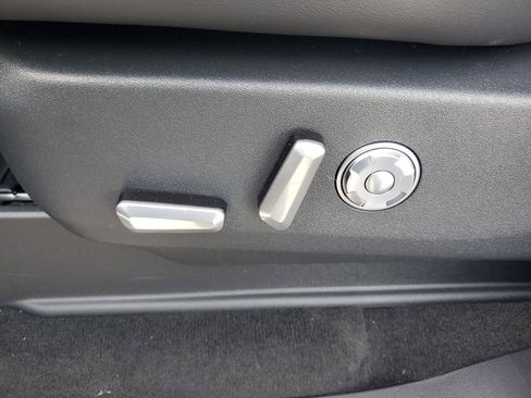 New 2025 Lincoln Navigator Black Label image 13