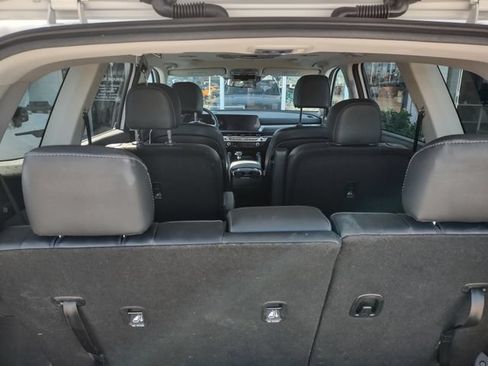 Certified 2024 Kia Telluride S w/ S Sunroof Package AWD/4WD image 15