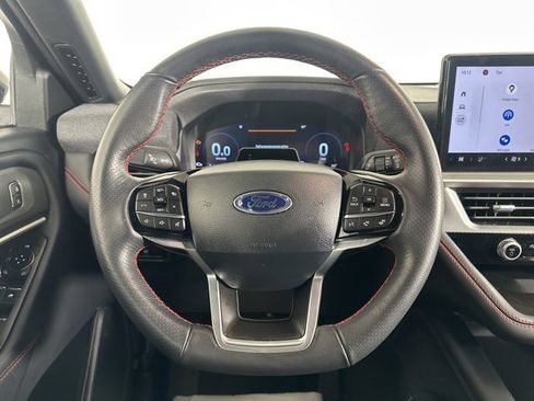 Used 2025 Ford Explorer ST-Line w/ ST-Line Street Pack image 22