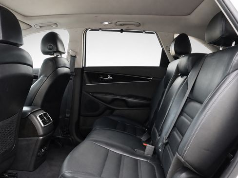 Used 2018 Kia Sorento EX w/ EX Advanced Touring Package FWD image 18