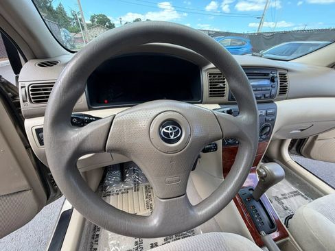 Used 2005 Toyota Corolla CE FWD image 20