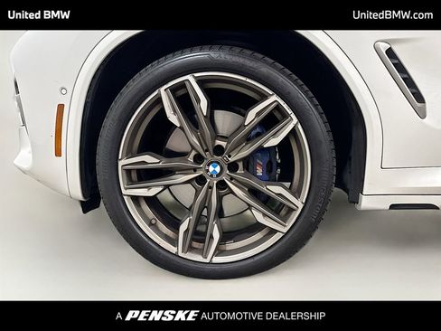 Used 2019 BMW X4 M40i w/ Executive Package image 2
