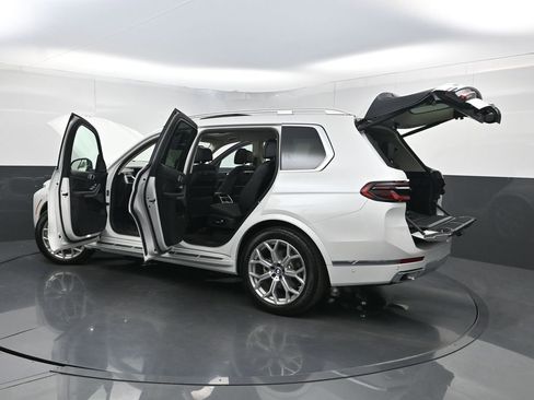 Used 2023 BMW X7 xDrive40i w/ Premium Package AWD/4WD image 42