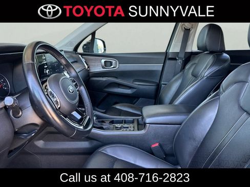 Used 2021 Kia Sorento EX FWD image 14