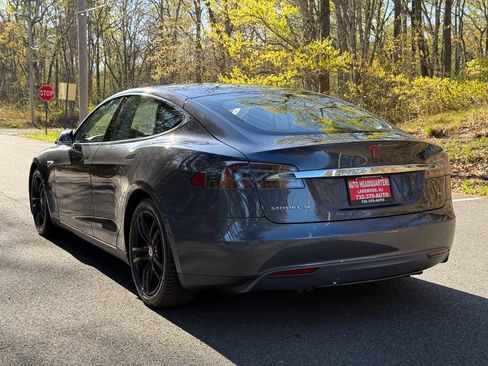 Used 2015 Tesla Model S 70D AWD/4WD image 9