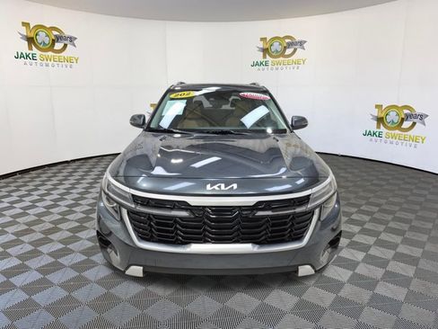 Used 2025 Kia Seltos EX w/ EX Sunroof Package AWD/4WD image 3