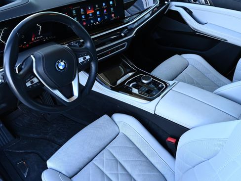 Certified 2024 BMW X5 xDrive50e w/ Premium Package image 9