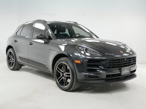Certified 2021 Porsche Macan S image 8