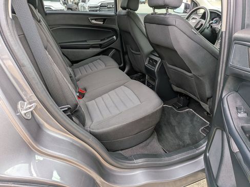 Used 2024 Ford Edge SE w/ Black Appearance Package image 29