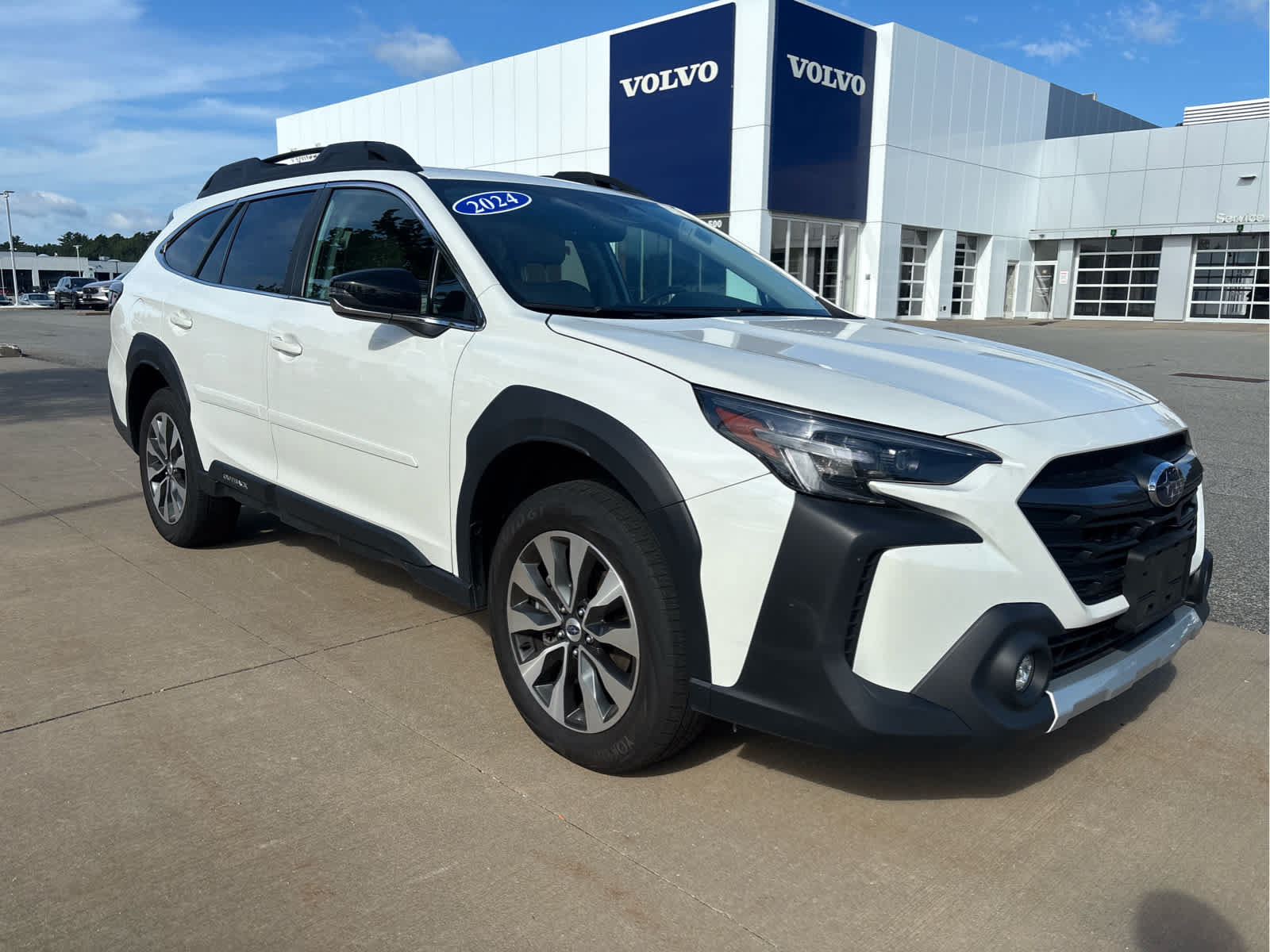 Used 2024 Subaru Outback Limited AWD/4WD image 3