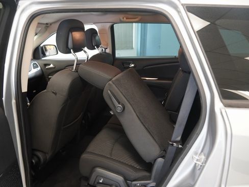 Used 2018 Dodge Journey SE image 20