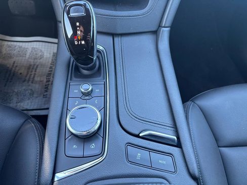 Used 2020 Cadillac XT5 Luxury image 25