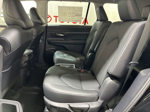 New 2026 Toyota Grand Highlander AWD image 21