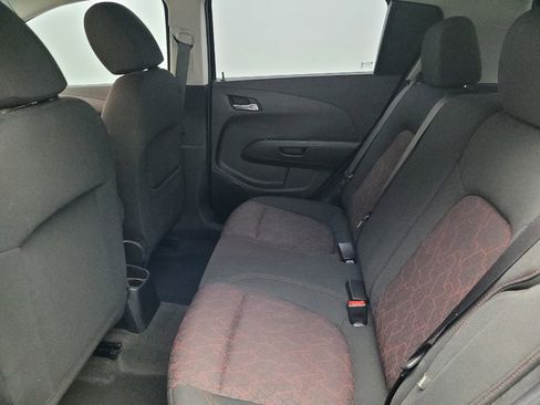Used 2018 Chevrolet Sonic LT image 18