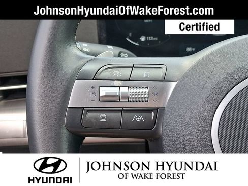 Certified 2025 Hyundai Kona SEL FWD image 9