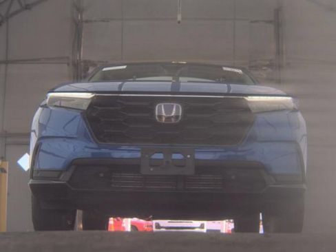 Used 2024 Honda CR-V EX-L image 3