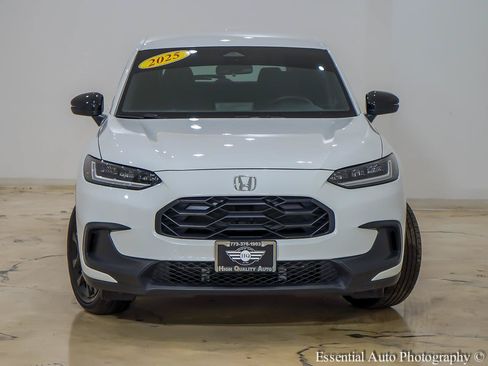 Used 2025 Honda HR-V Sport image 5