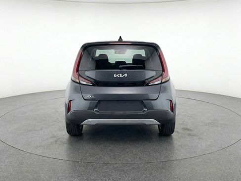 Used 2025 Kia Soul LX w/ LX Technology Package image 7