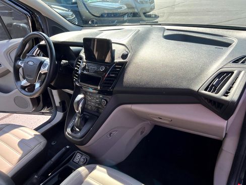 Used 2019 Ford Transit Connect Titanium w/ Titanium Premium Package image 21